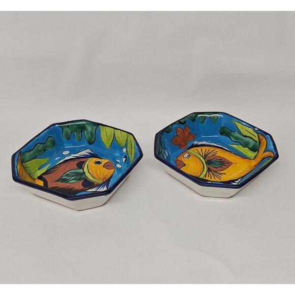 Mexican Talavera Pottery Octagon 7 Inch Bowls Dish Fish Motif Signed R Venegas - Picture 5 of 7